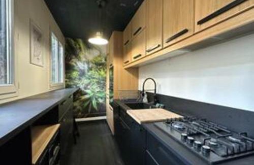 Lormont House | Spacious and radiant house with terrace