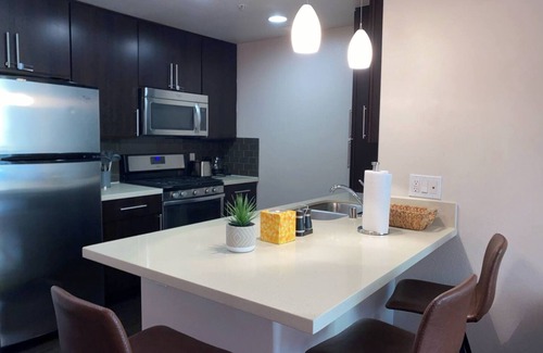 The Flats Apartment | Spacious and Stylish Apartment