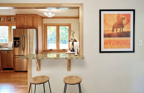 Sheridan House | Spacious and Sunny Retreat Near the Creek