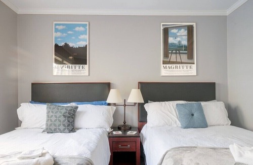 Reynoldstown House | Spacious and well equipped home for your group