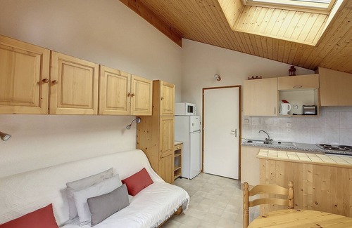 Saint-Jean-dʼAulps Apartment | SPACIOUS APARTMENT - SAINT JEAN DAULPS SKI RESORT - 6 PEOPLE - OURSON 59