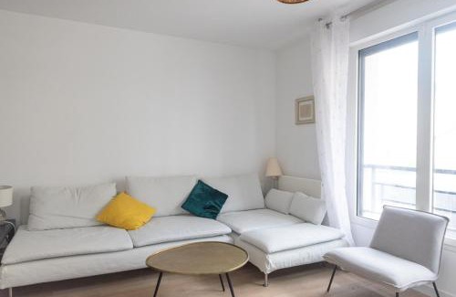 Charenton-le-Pont Apartment | Spacious apartment - close to Paris city center