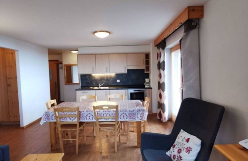 Saint-Pierre-de-Clages Apartment | Spacious apartment in Nendaz