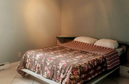 Beaupre Apartment | Spacious apartment for gatherings!