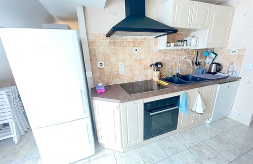 Sarzeau Apartment | Spacious apartment for 6 people with balcony, Sarzeau