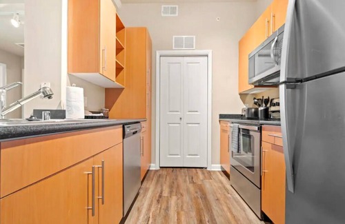 Cityplace Apartment | Spacious Apartment In Beautiful Uptown Dallas!