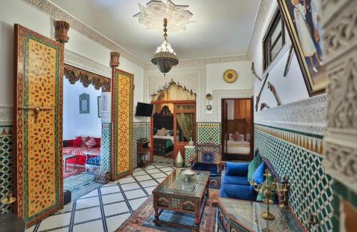 Talaa Apartment | Spacious Apartment in Fès with Private Pool, 150 sqm