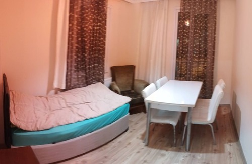 Beylikduzu Apartment | SPACIOUS APARTMENT IN QUIET LOCATION
