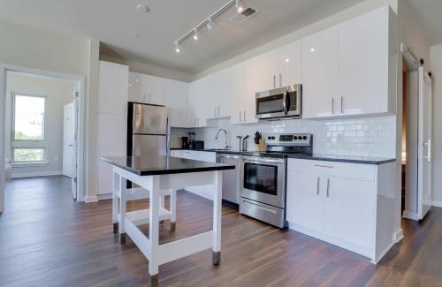 Jefferson Manor Apartment | Spacious Apartment in Alexandria