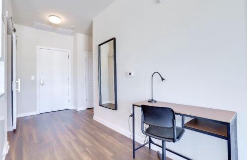 Jefferson Manor Apartment | Spacious Apartment in Alexandria