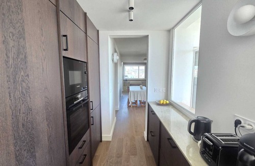 Combat Apartment | Spacious apartment near Belleville
