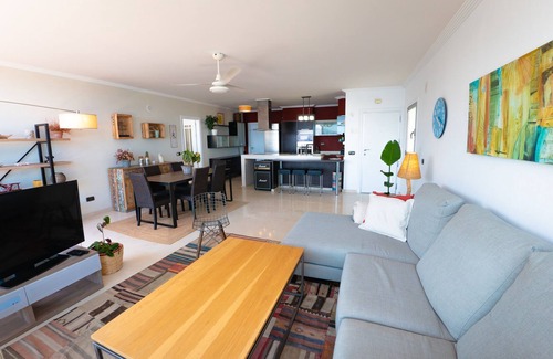 Tabaiba Apartment | Spacious apartment with ocean view + free wifi