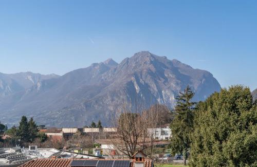 Lecco Apartment | Spacious Apartment with Panoramic Views in Lecco