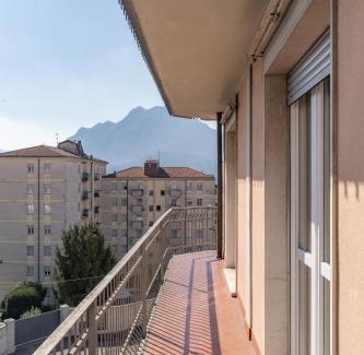 Lecco Apartment | Spacious Apartment with Panoramic Views in Lecco
