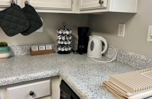 Sandy Springs Apartment | Spacious Apt Home w/ FREE PKNG & Private Patio