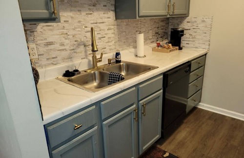 Mableton House | Spacious Atl Gem near the Battery & Six Flags!