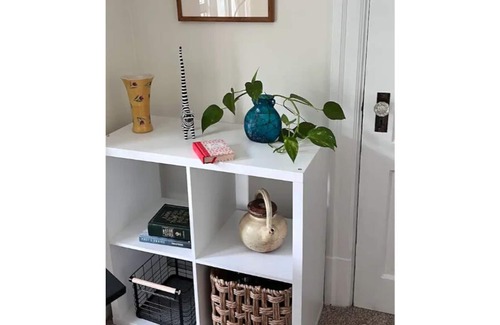 Wilkinsburg House | Spacious, attractive apartment in residential home