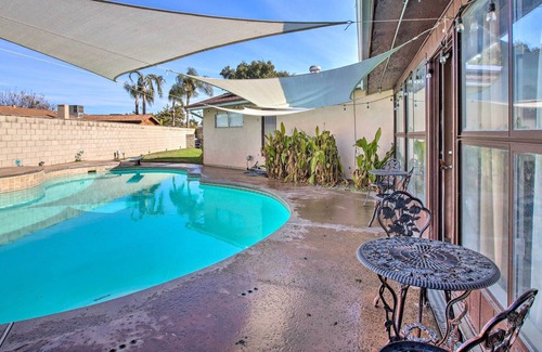 Bakersfield House | Spacious Bakersfield Vacation Rental with Fire Pit