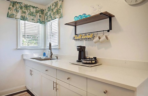 Lake Worth House | Spacious Beach Bungalow: Steps to Beach & Downtown