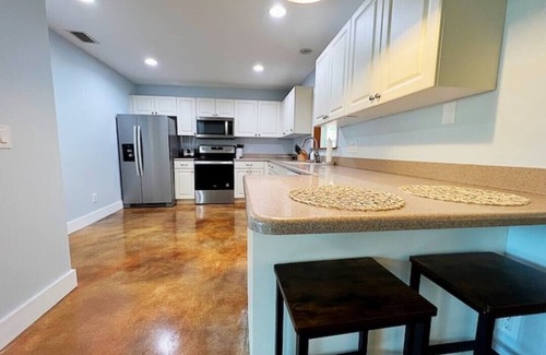 Vero Beach South House | Spacious Beach Farmhouse w/Backyard Oasis