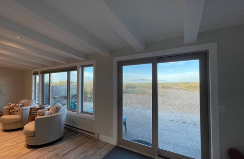 Bayshore House | Spacious Beachfront Home, 3BR/3BA! Dogs w/Approval. Special Rates, Inquire!