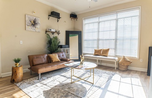 Dunwoody Apartment | Spacious Bedroom near major headquarters and shops