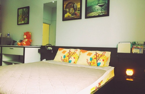 Hoang Mai House | Spacious Bedroom with Sunshine Balcony in Hanoi