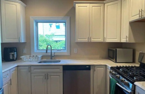 South Slope House | Spacious, Brand New 2Bedrooms 2Baths In Park Slope