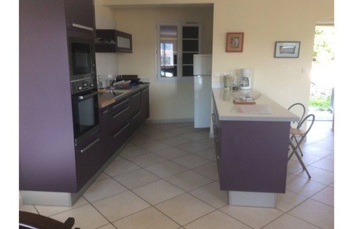 Lancon-Provence House | Spacious, bright village house close to tourist attractions