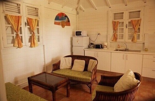 Sainte-Anne House | SPACIOUS BUNGALOW IN CREOLE TYPE F2 800M QUIET TOWN OF SAINTE ANNE 97180