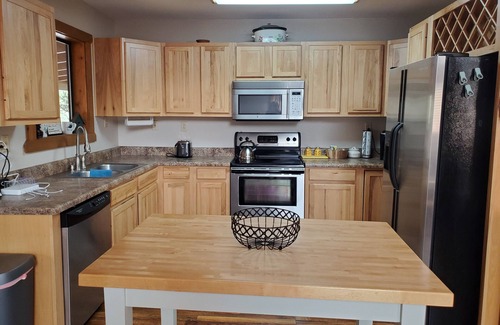Happy Jack Cabin | Spacious Cabin on 1 Acre fenced lot in Happy Jack/Northern AZ