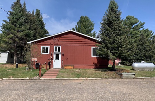 Jim Falls Cabin | Spacious Cabin on the Lake with Wood Burning Fireplace - ATV/Snowmobile trails