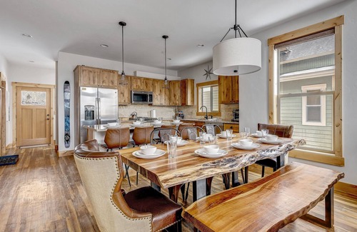 Winter Park House | Spacious cabin w/hot tub & ski loop