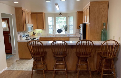 Capitola House | Spacious Capitola Home, Inviting LARGE backyard, BBQ and minutes to the BEACH!