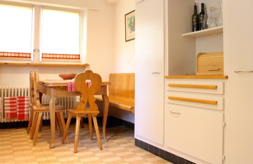 Noes Ski Chalet | Spacious & Central for up to 11 guests | Chalet Haut-Praz