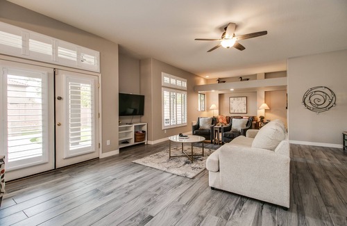 Chandler House | Spacious Chandler 5 Bdrm w/ Pool, Hot Tub, Game Room!