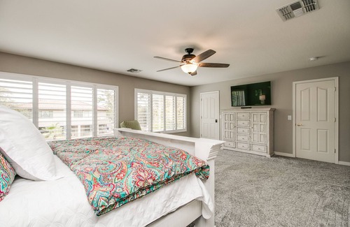 Chandler House | Spacious Chandler 5 Bdrm w/ Pool, Hot Tub, Game Room!