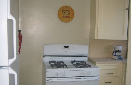 Pasadena Apartment | Spacious & Charming 1-BR Apartments For Extended Stays Near CalTech, Huntington