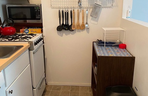 Brooklyn Heights Apartment | Spacious, Clean 1 Bedroom + Office