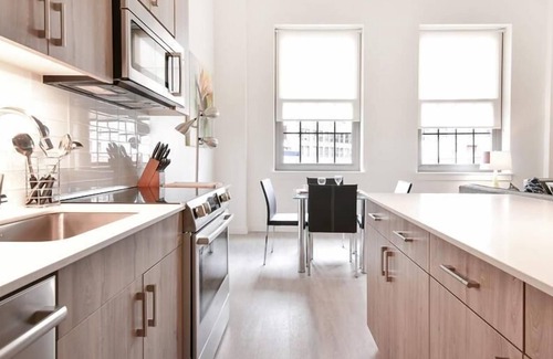 Chinatown Apartment | Spacious + Clean 1BR | Full Kitchen | Washer/Dryer | by GLS