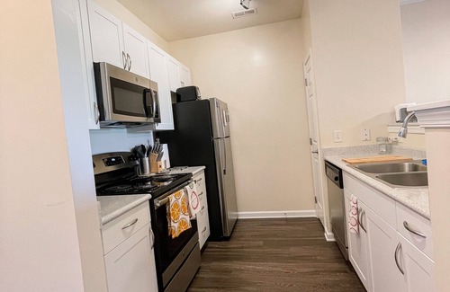 Frederick Apartment | Spacious, clean, beautiful mtn views, close 2 Hood