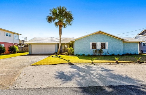 Kiska Beach House | Spacious Coastal Home W/ Gas Grill, Enclosed Yard, Central AC & Full Kitchen!