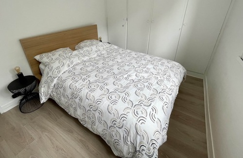Le Kremlin-Bicetre Apartment | Spacious cocoon at the gates of Paris