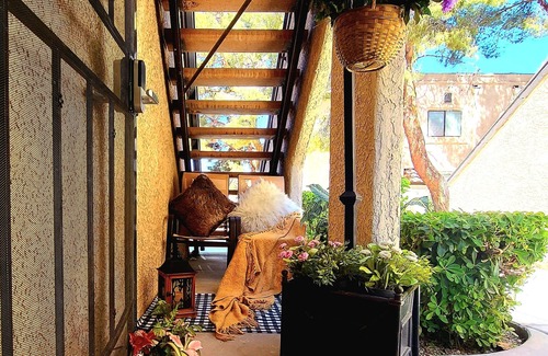 Paradise Condo | Spacious Condo minutes away from Las Vegas Strip