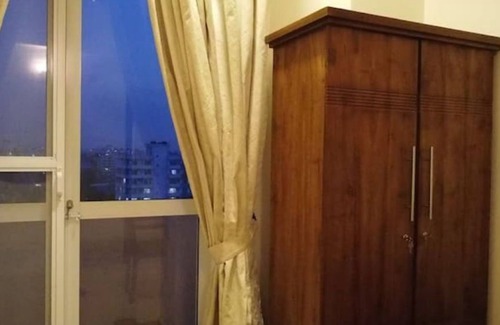 Wellawatta North Condo | Spacious Condo sleeps 5 near Galle Road Colombo