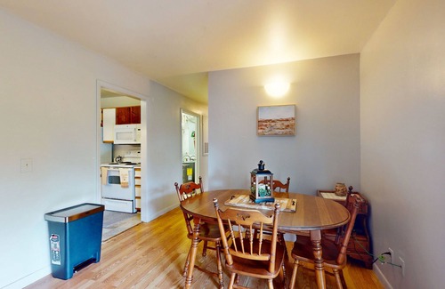 Clemson Condo | Spacious condo-walking distance to college campuses/stadiums, & downtown