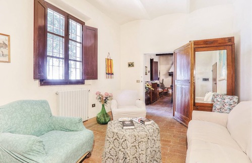 Forcoli House | Spacious country house, partially furnished with antique furniture, offering a friendly and welcomin
