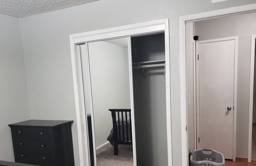 Merced House | Spacious cozy 4 bedroom 2 bath home in a quiet well established neighborhood