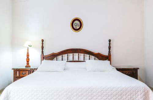 Tres de Mayo House | Spacious Cuernavaca House 14 Guests Pool & Grill