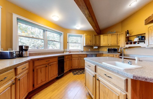 Conway House | Spacious Dog-Friendly Home w/Wood Fireplace, High-Speed WiFi, Partial A/C, W/D